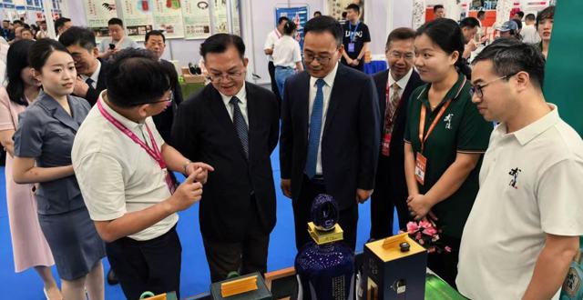 德品出海，湘约未来！市商务局组团亮相2026湖南内外贸一体化融合发展博览会
