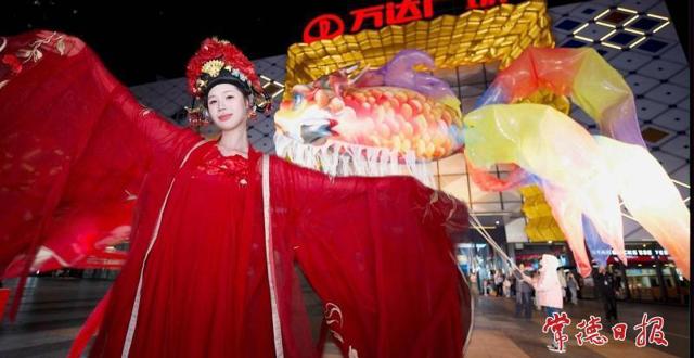 日均客流超8万人次、销售额550万元 国庆黄金周常德武陵万达消费火热
